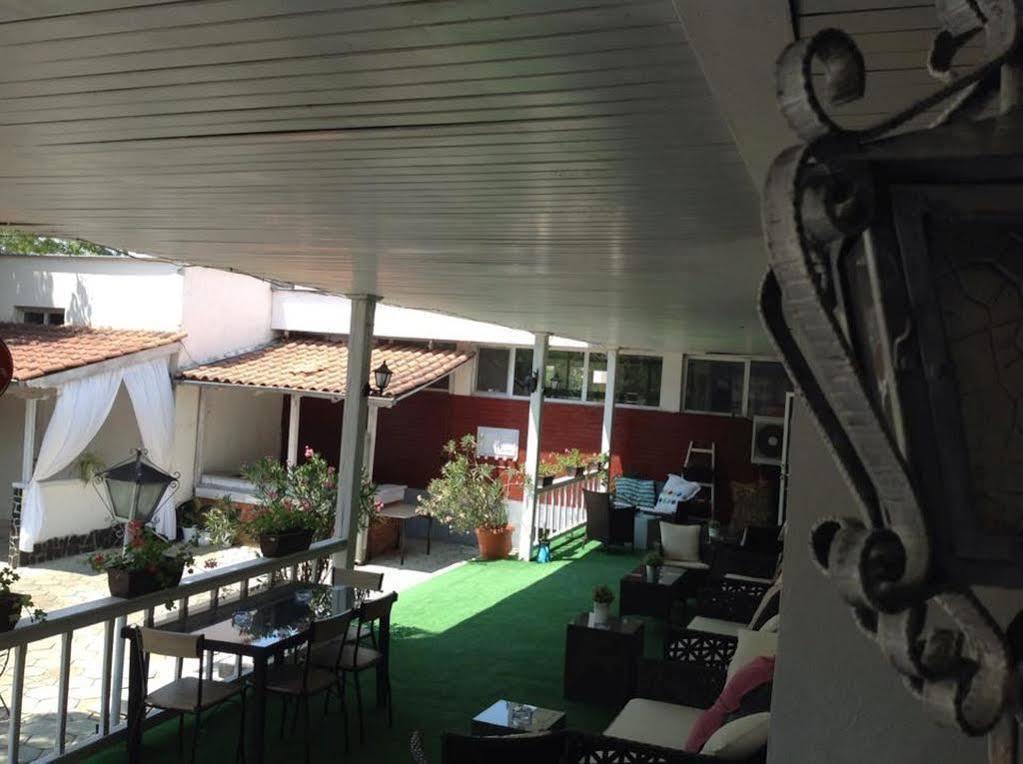 Hotel Shterev Sopot Esterno foto